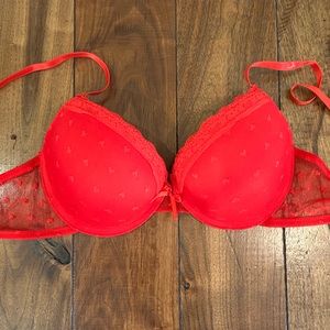 Red push-up bra